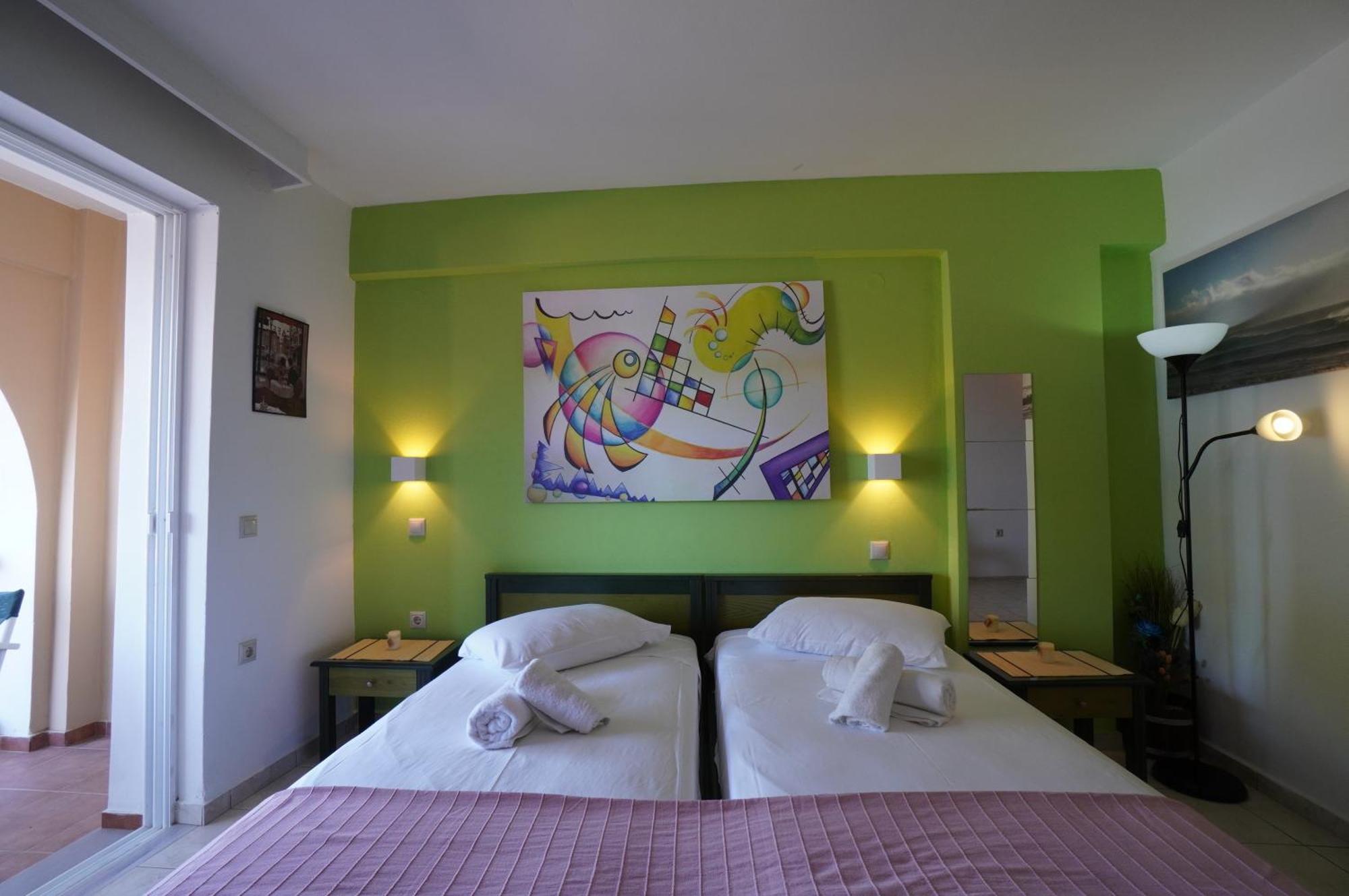Seafront Spirit Apartments 扎金索斯镇 客房 照片